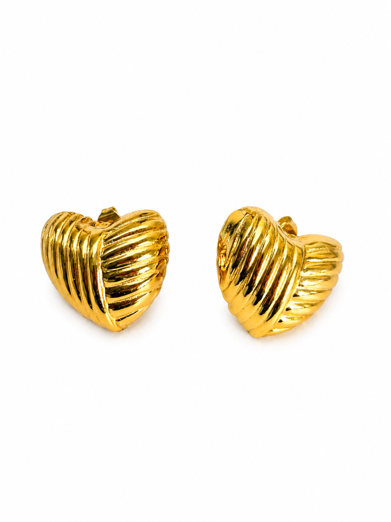 Ribbed Heart Stud Earrings